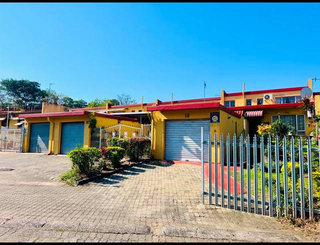 3 BEDROOM HOUSE FOR SALE IN NEWLANDS WEST